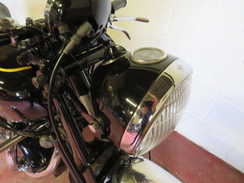 1953 VINCENT SERIES C BLACK SHADOW