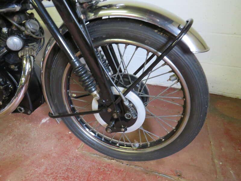 1953 VINCENT SERIES C BLACK SHADOW