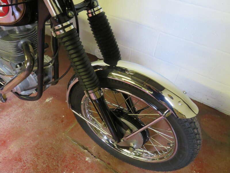 1959 BSA DBD34 GOLD STAR