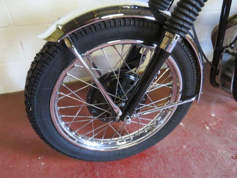 1959 BSA DBD34 GOLD STAR