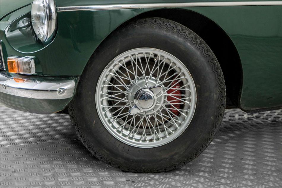 1965 MG B MGB 1.8 overdrive spaakwielen