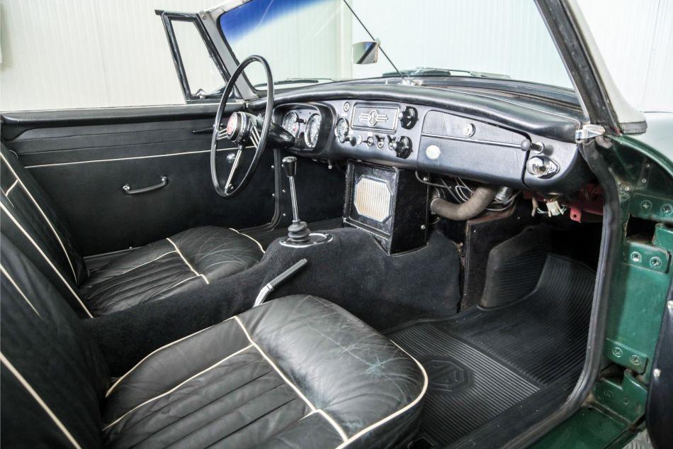 1965 MG B MGB 1.8 overdrive spaakwielen