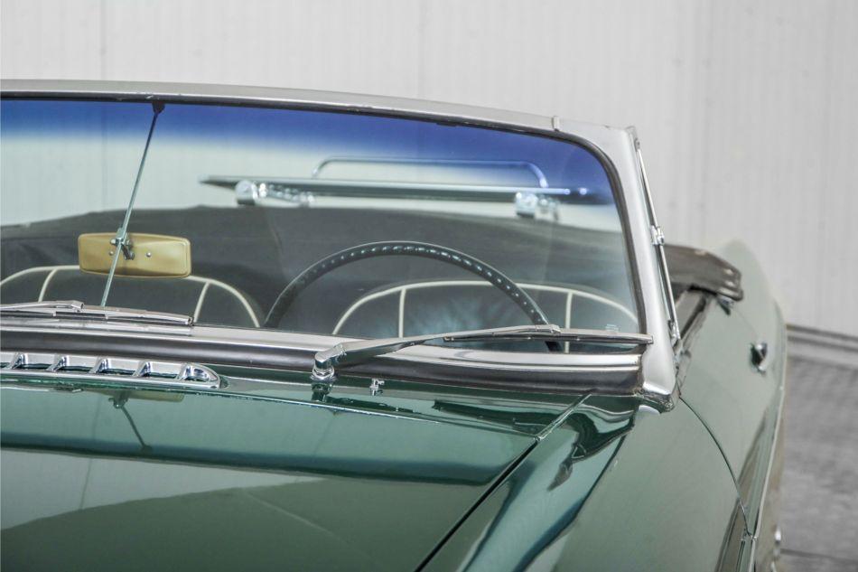 1965 MG B MGB 1.8 overdrive spaakwielen