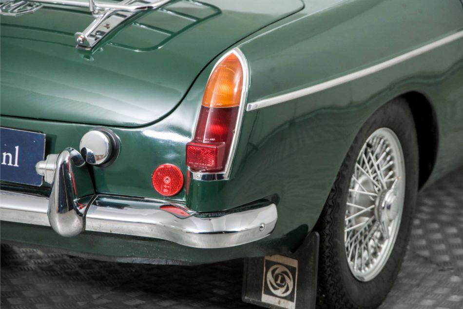 1965 MG B MGB 1.8 overdrive spaakwielen