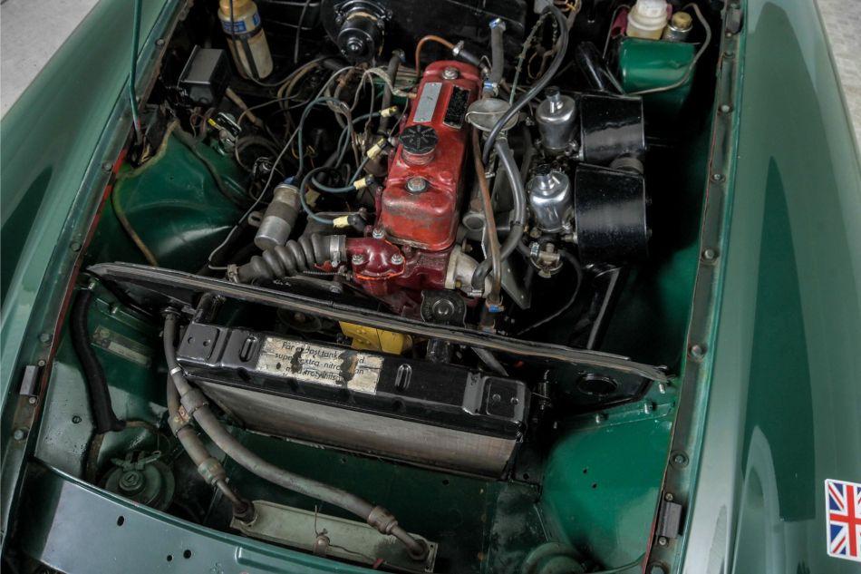 1965 MG B MGB 1.8 overdrive spaakwielen