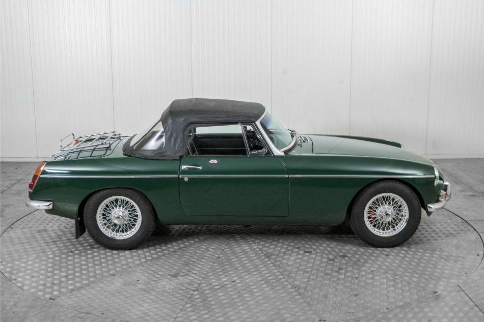 1965 MG B MGB 1.8 overdrive spaakwielen