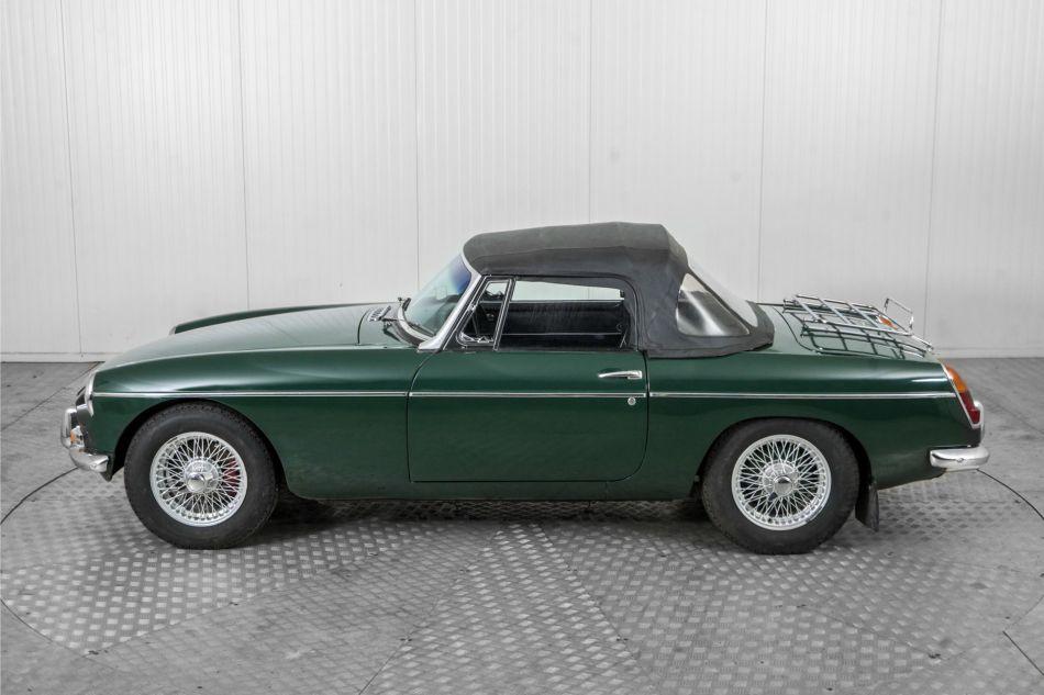 1965 MG B MGB 1.8 overdrive spaakwielen