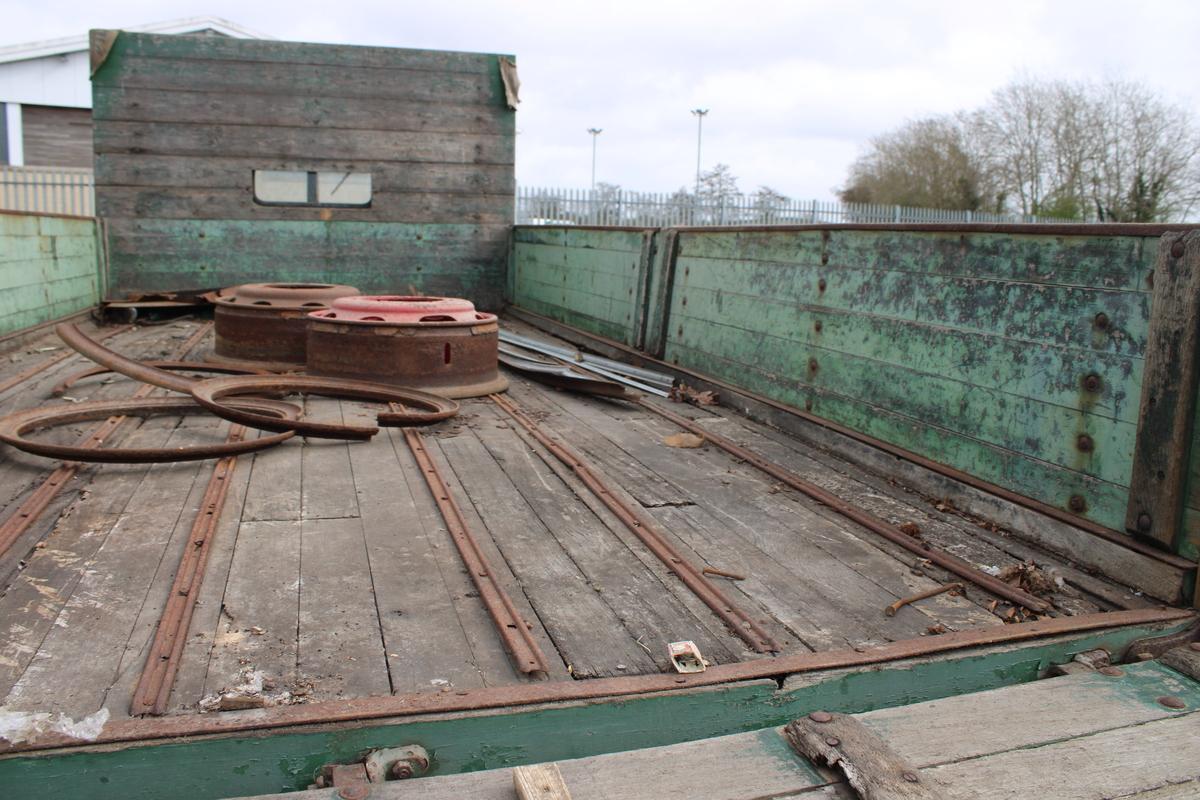 1946 Ford BED OL BD DROPSIDE LORRY