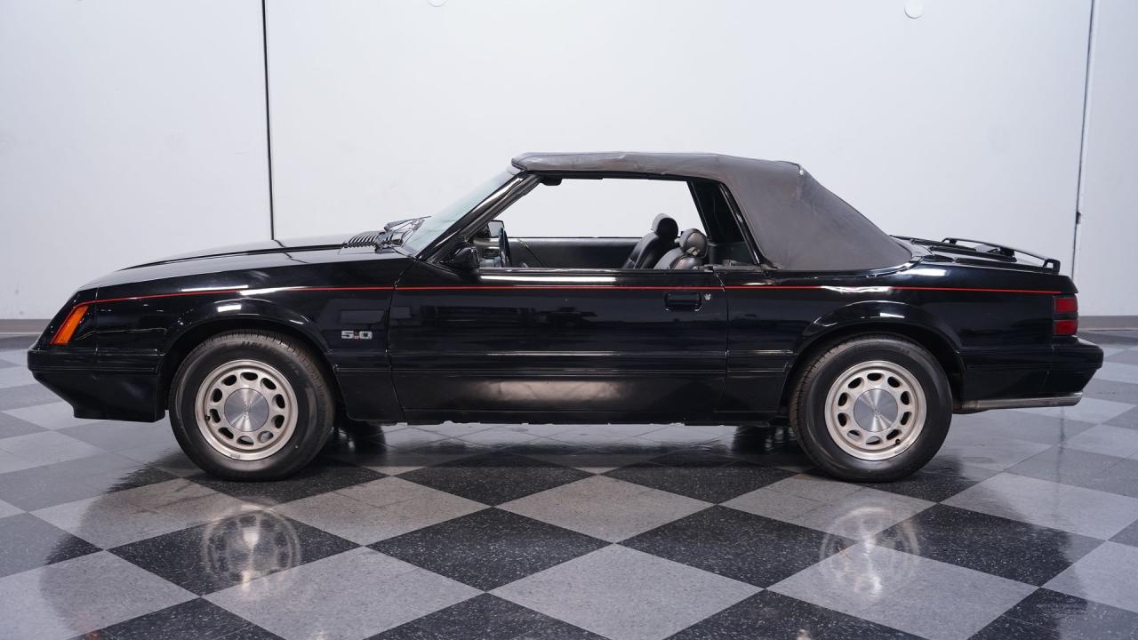 1986 Ford Mustang LX Convertible