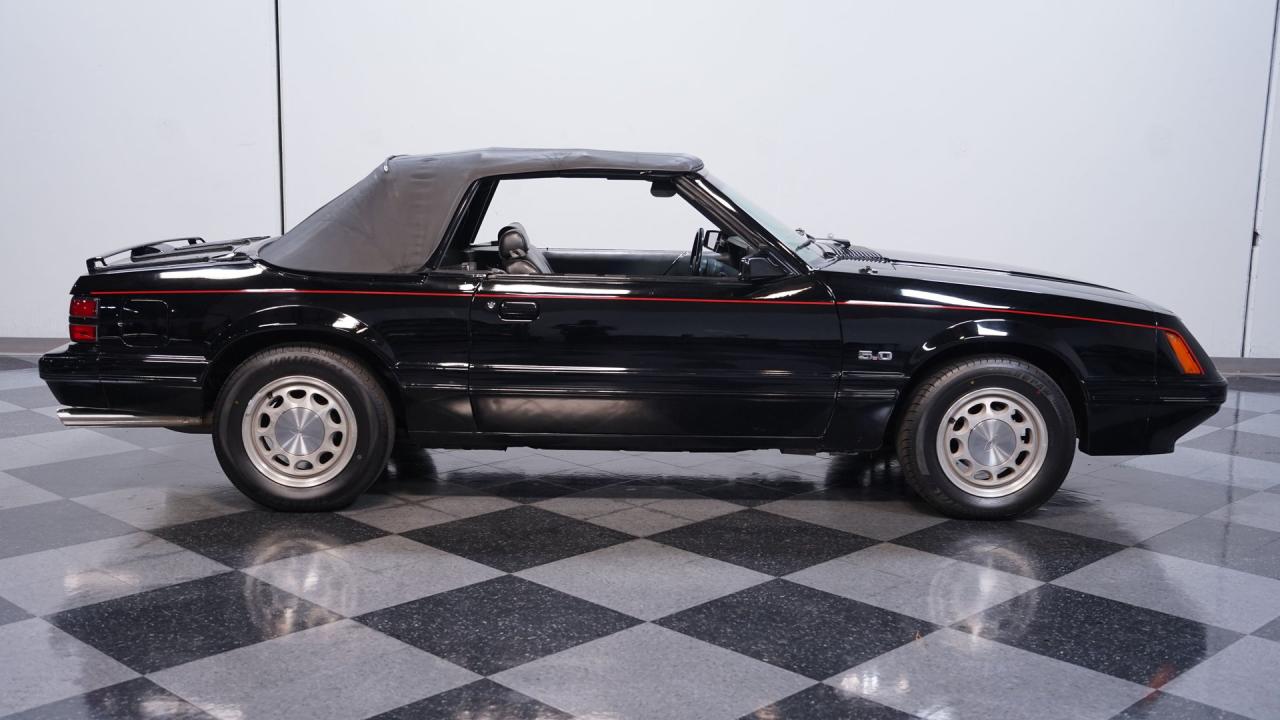 1986 Ford Mustang LX Convertible
