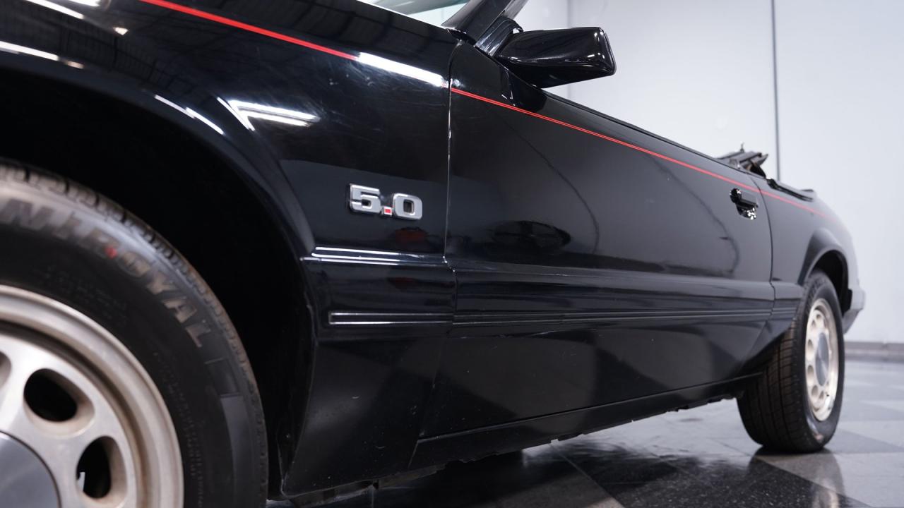 1986 Ford Mustang LX Convertible