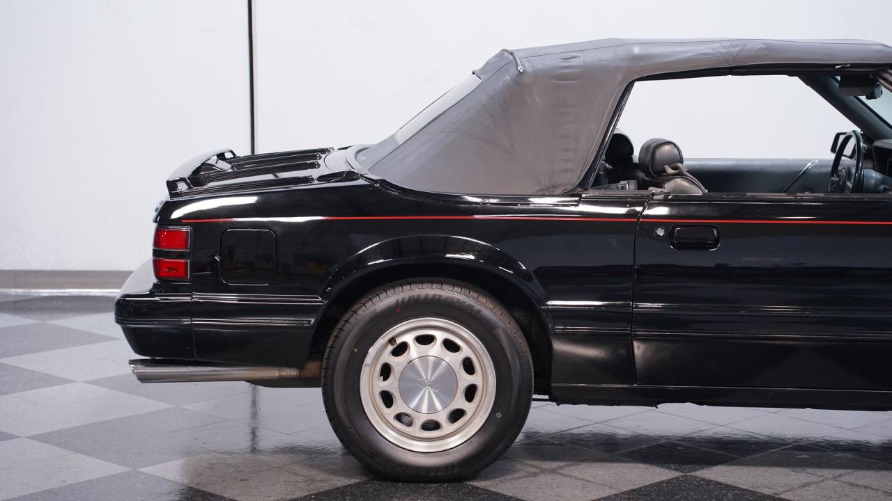 1986 Ford Mustang LX Convertible