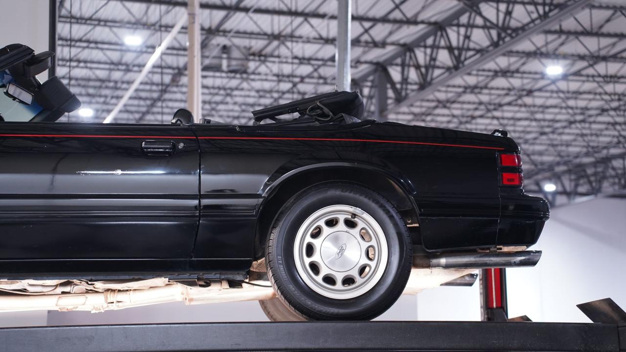 1986 Ford Mustang LX Convertible