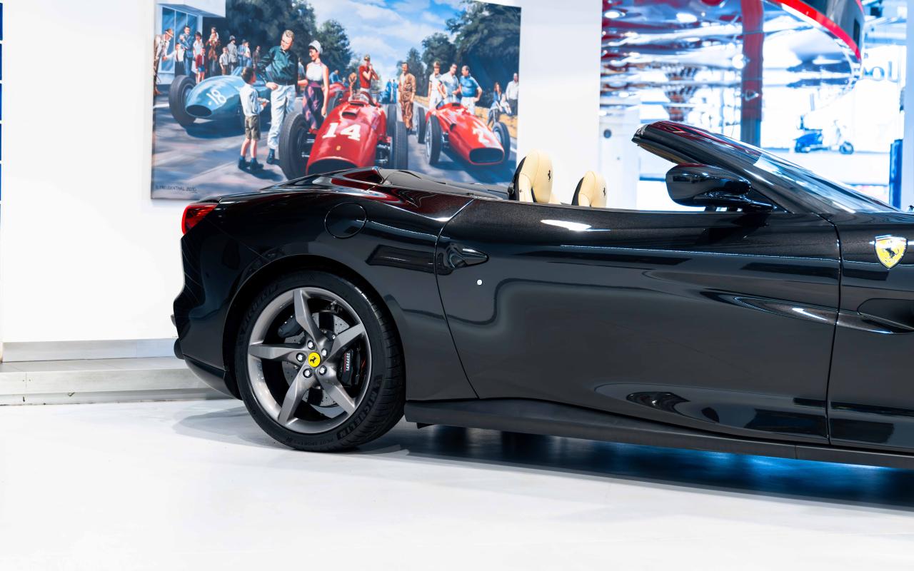 2022 Ferrari PORTOFINO M