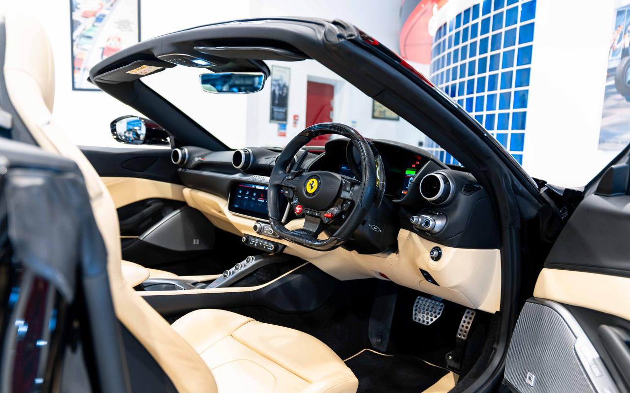 2022 Ferrari PORTOFINO M