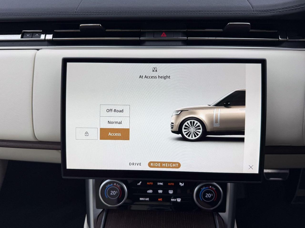 2023 Land Rover 3.0 P440e 38.2kWh SE Auto 4WD Euro 6 (s/s) 5dr