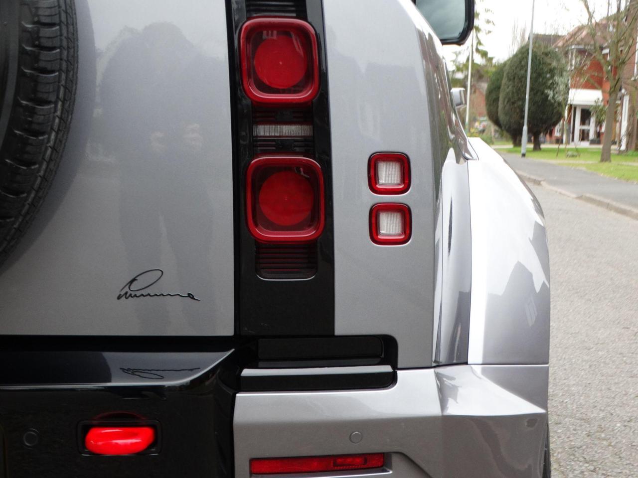 2023 Land Rover 2.0 P400e 15.4kWh X-Dynamic SE Auto 4WD Euro 6 (s/s) 5dr