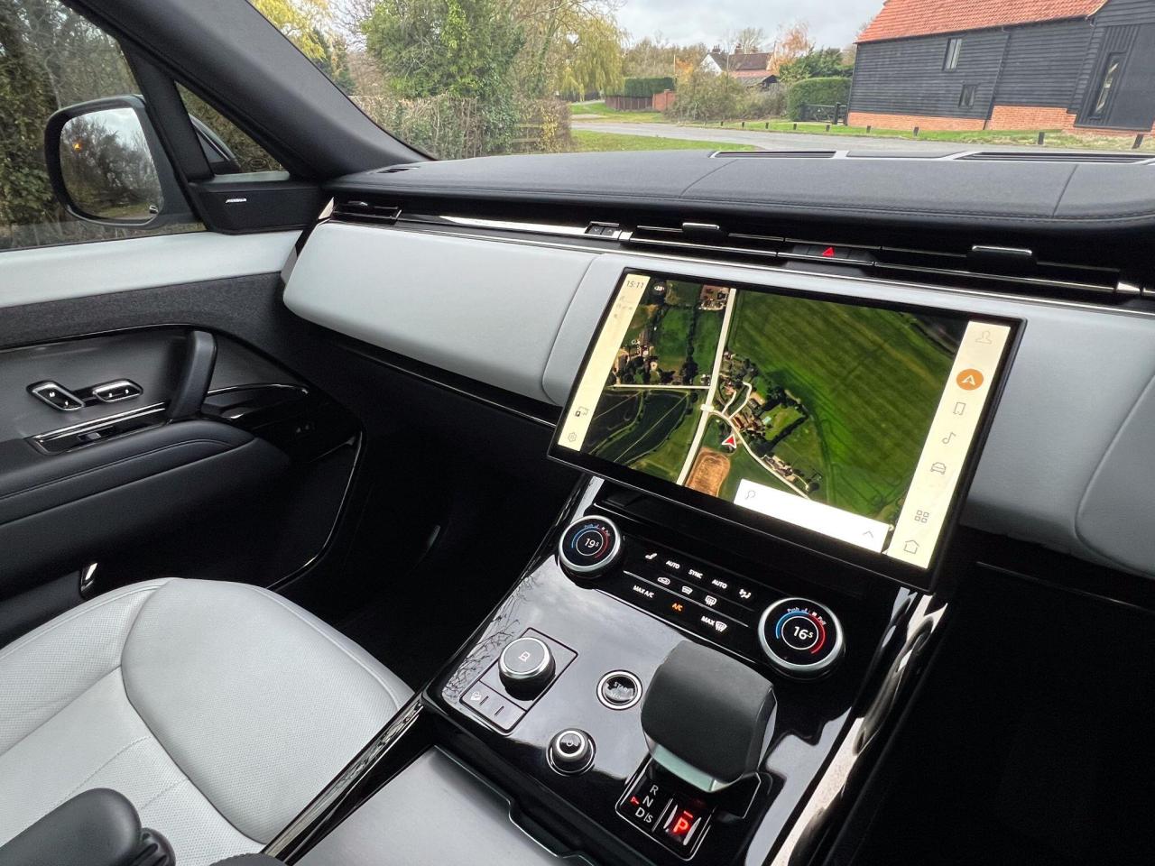 2023 Land Rover 3.0 P400 MHEV Dynamic SE Auto 4WD Euro 6 (s/s) 5dr