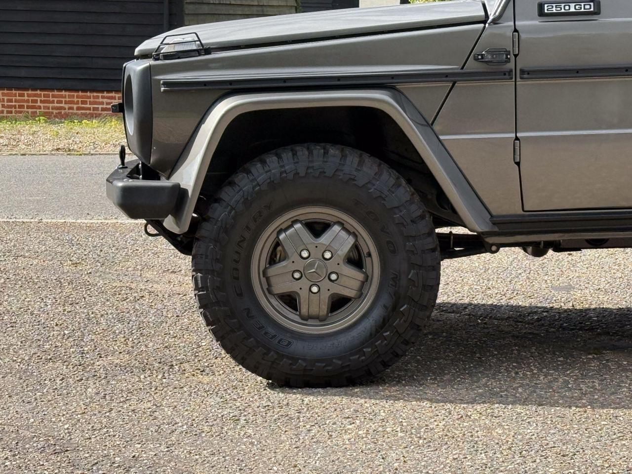 1984 Mercedes - Benz 250GD FACTORY CABRIOLET