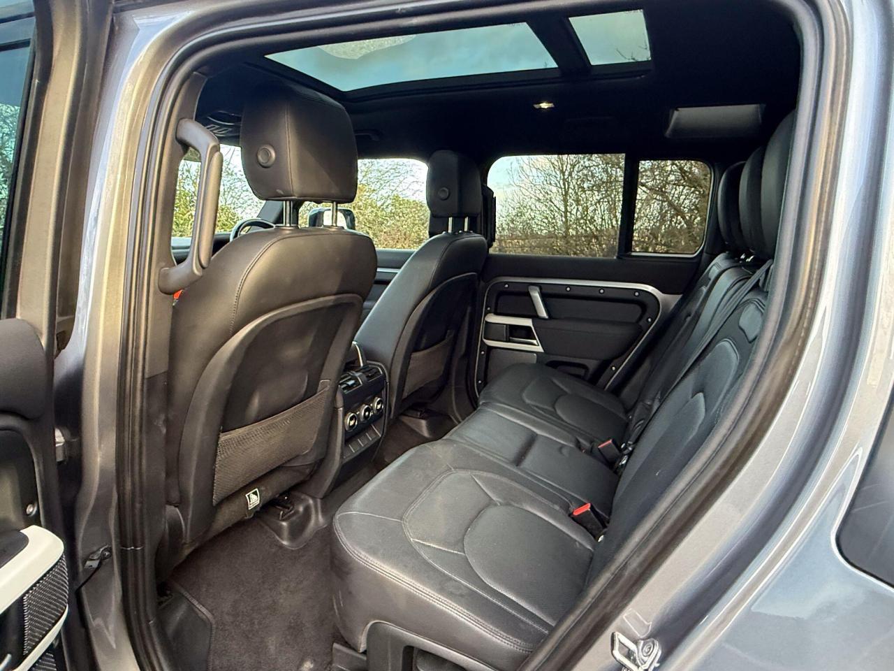 2022 Land Rover 3.0 D250 MHEV X-Dynamic SE Auto 4WD Euro 6 (s/s) 5dr