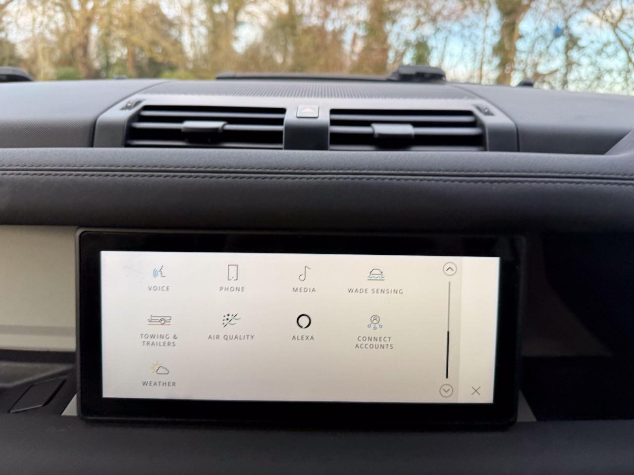 2022 Land Rover 3.0 D250 MHEV X-Dynamic SE Auto 4WD Euro 6 (s/s) 5dr