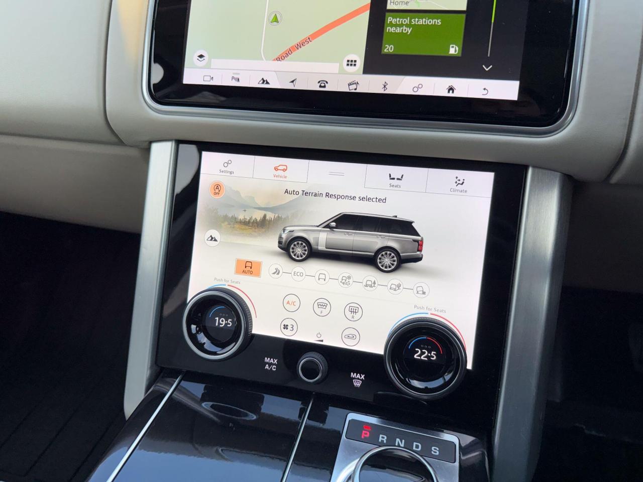 2019 Land Rover 4.4 SD V8 Vogue SE Auto 4WD Euro 6 (s/s) 5dr