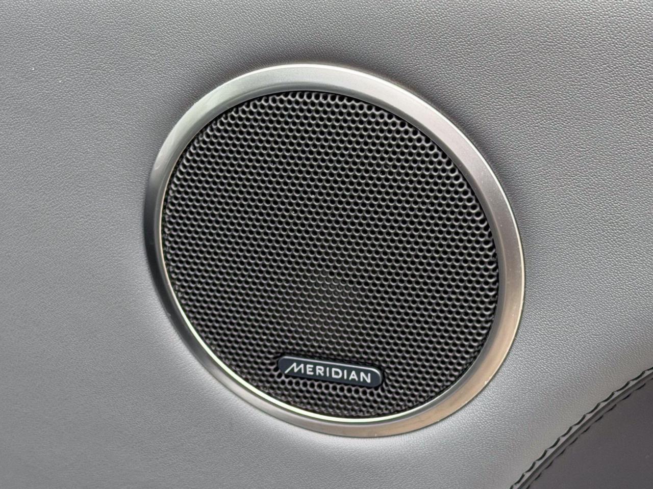 2016 Land Rover 3.0 SD V6 Autobiography Dynamic SUV 5dr Diesel Auto 4WD Euro 6 (s/s) (306 ps)