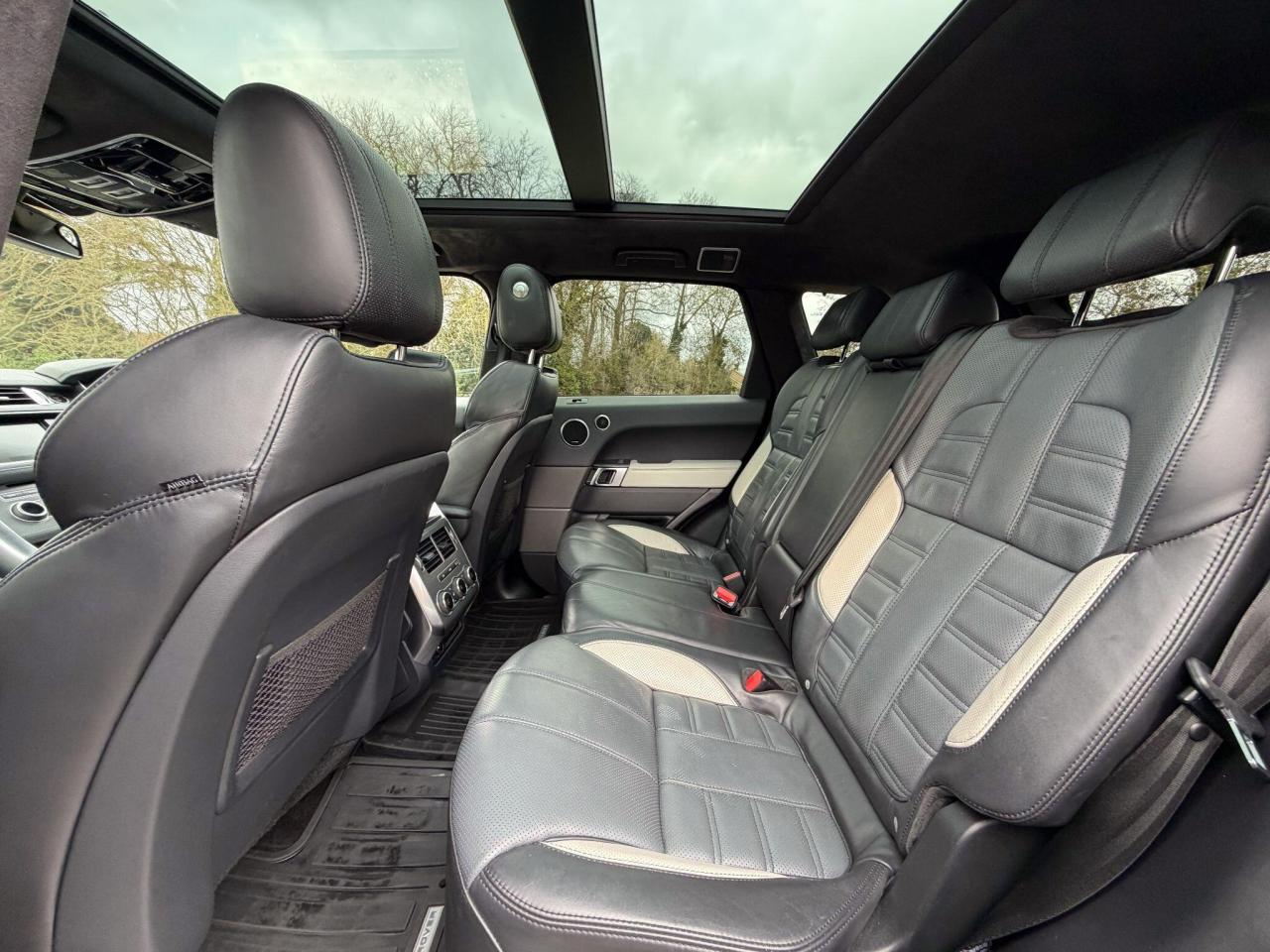 2016 Land Rover 3.0 SD V6 Autobiography Dynamic SUV 5dr Diesel Auto 4WD Euro 6 (s/s) (306 ps)