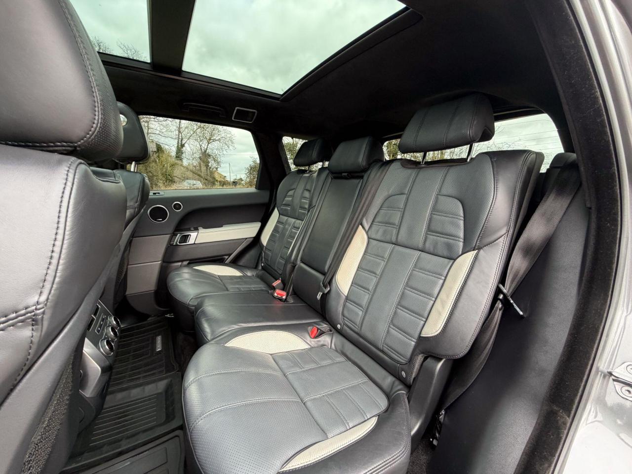 2016 Land Rover 3.0 SD V6 Autobiography Dynamic SUV 5dr Diesel Auto 4WD Euro 6 (s/s) (306 ps)