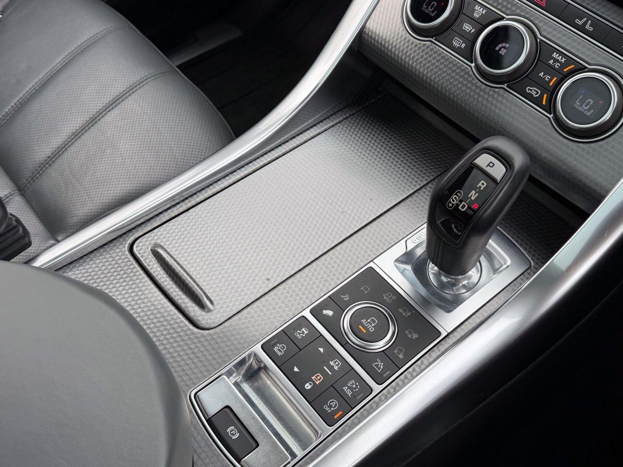 2016 Land Rover 3.0 SD V6 Autobiography Dynamic SUV 5dr Diesel Auto 4WD Euro 6 (s/s) (306 ps)