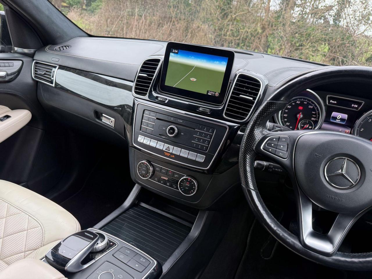 2017 Mercedes - Benz 3.0 GLE350d V6 designo Line SUV 5dr Diesel G-Tronic 4MATIC Euro 6 (s/s) (258 ps)