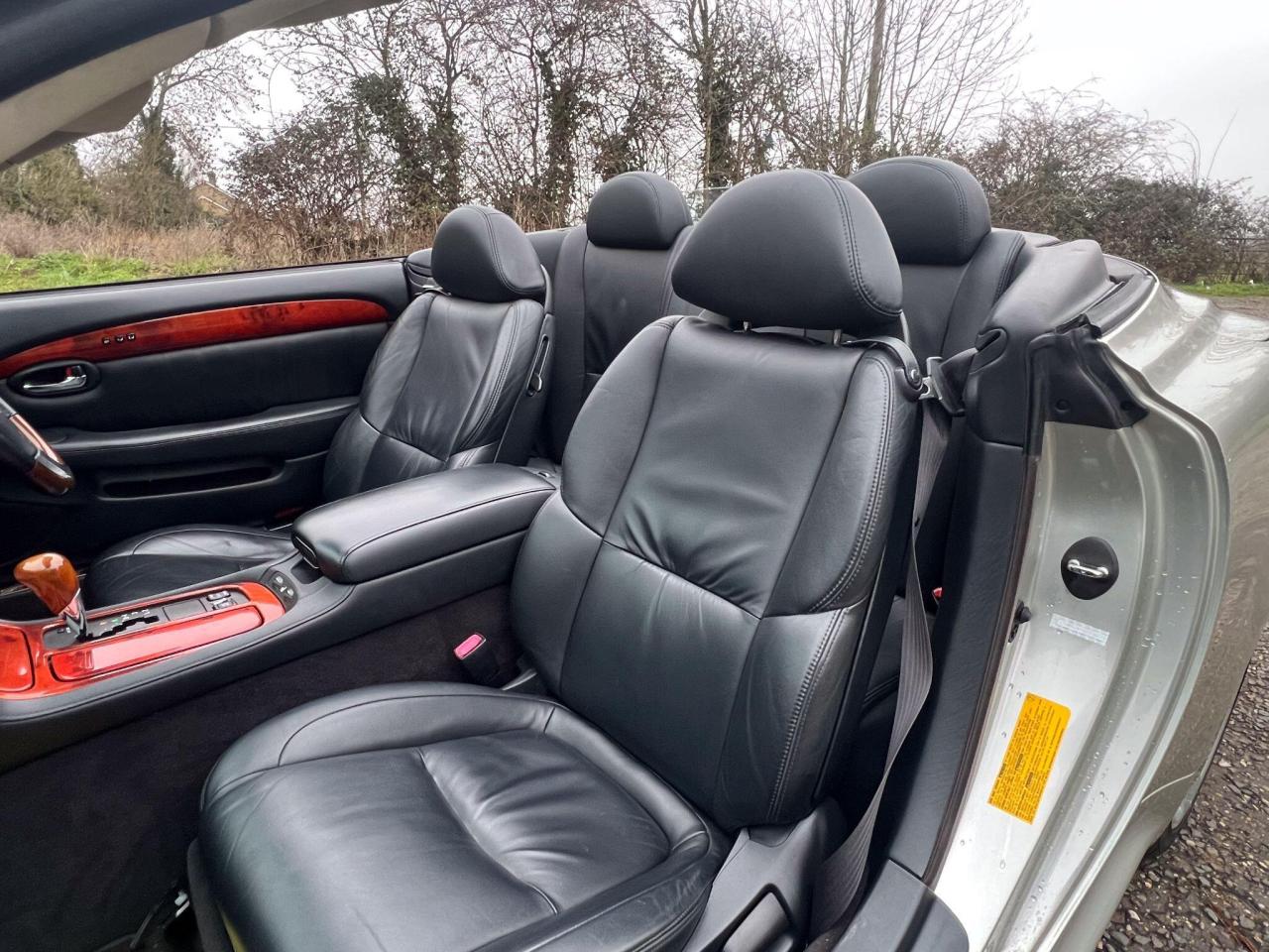 2002 Lexus 4.3 430 2dr