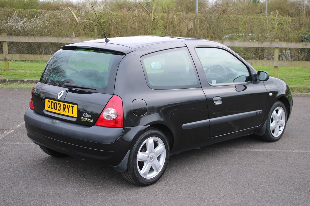 2003 Renault CLIO DYNAMIQUE 16V