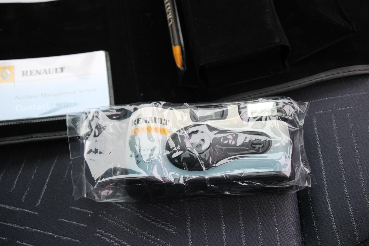 2003 Renault CLIO DYNAMIQUE 16V