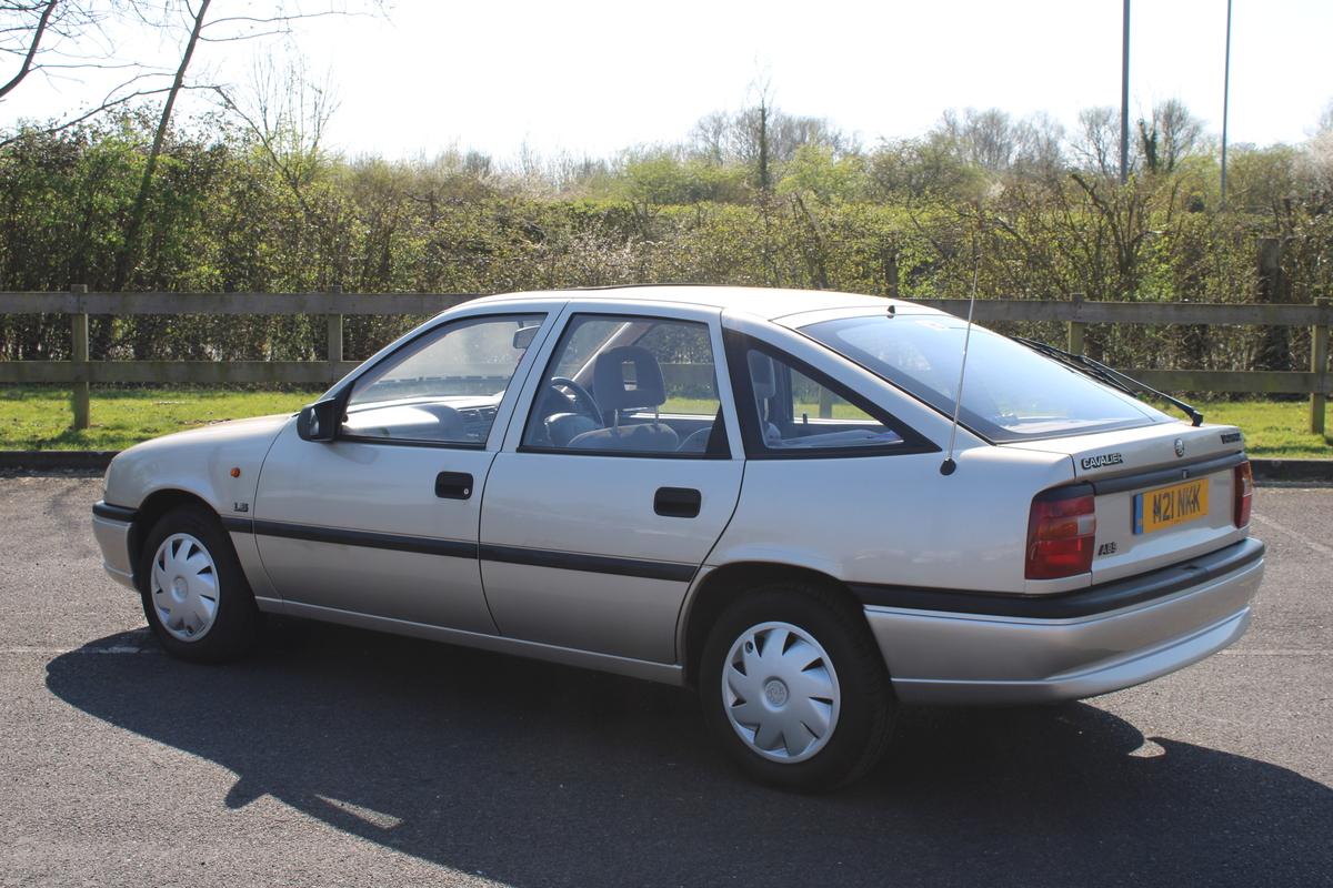1994 Vauxhall CAVALIER LS
