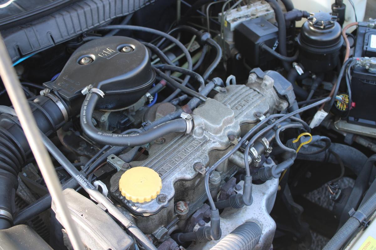 1994 Vauxhall CAVALIER LS