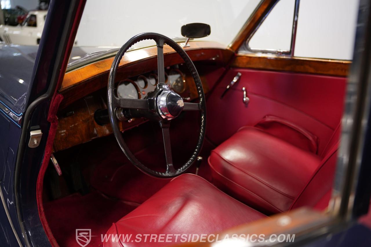 1950 Jaguar Mark V Sedan