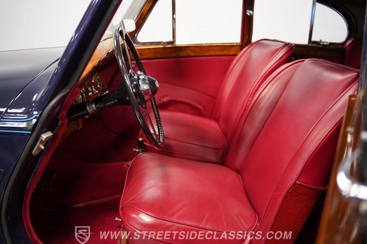 1950 Jaguar Mark V Sedan