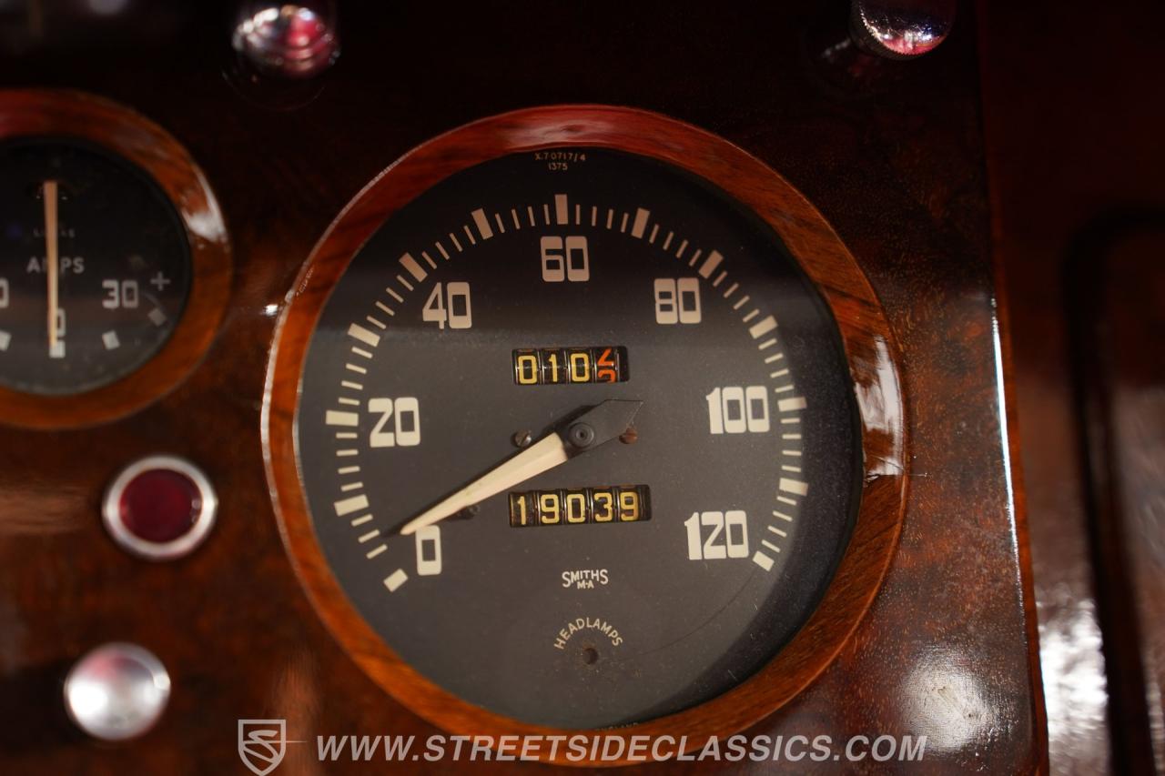 1950 Jaguar Mark V Sedan