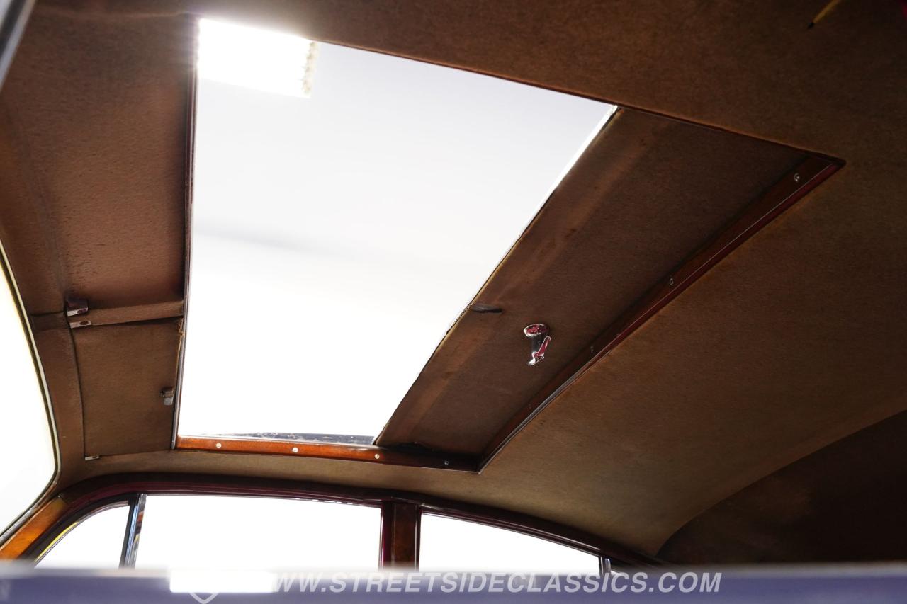 1950 Jaguar Mark V Sedan