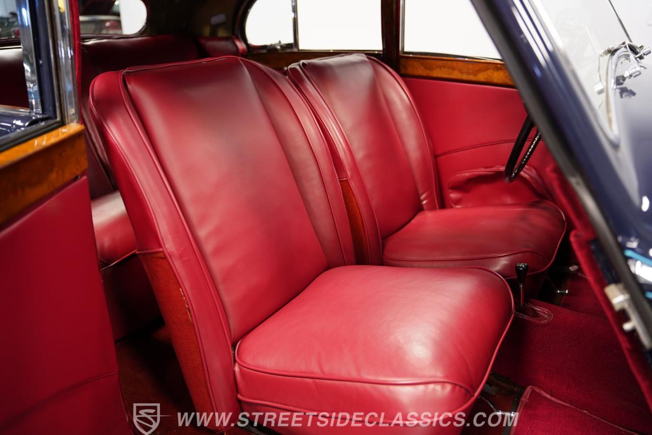 1950 Jaguar Mark V Sedan