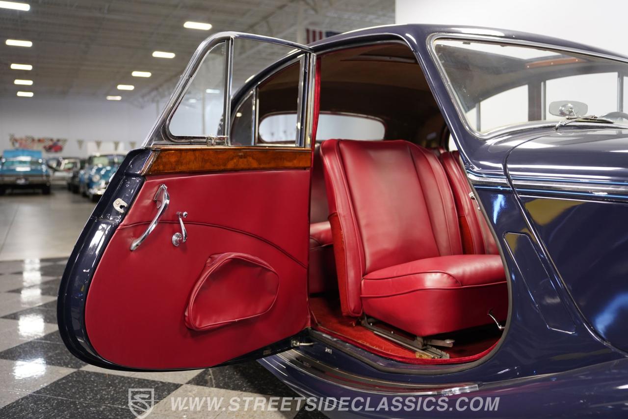 1950 Jaguar Mark V Sedan