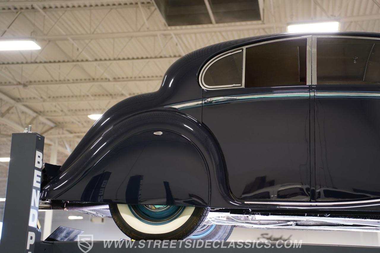 1950 Jaguar Mark V Sedan