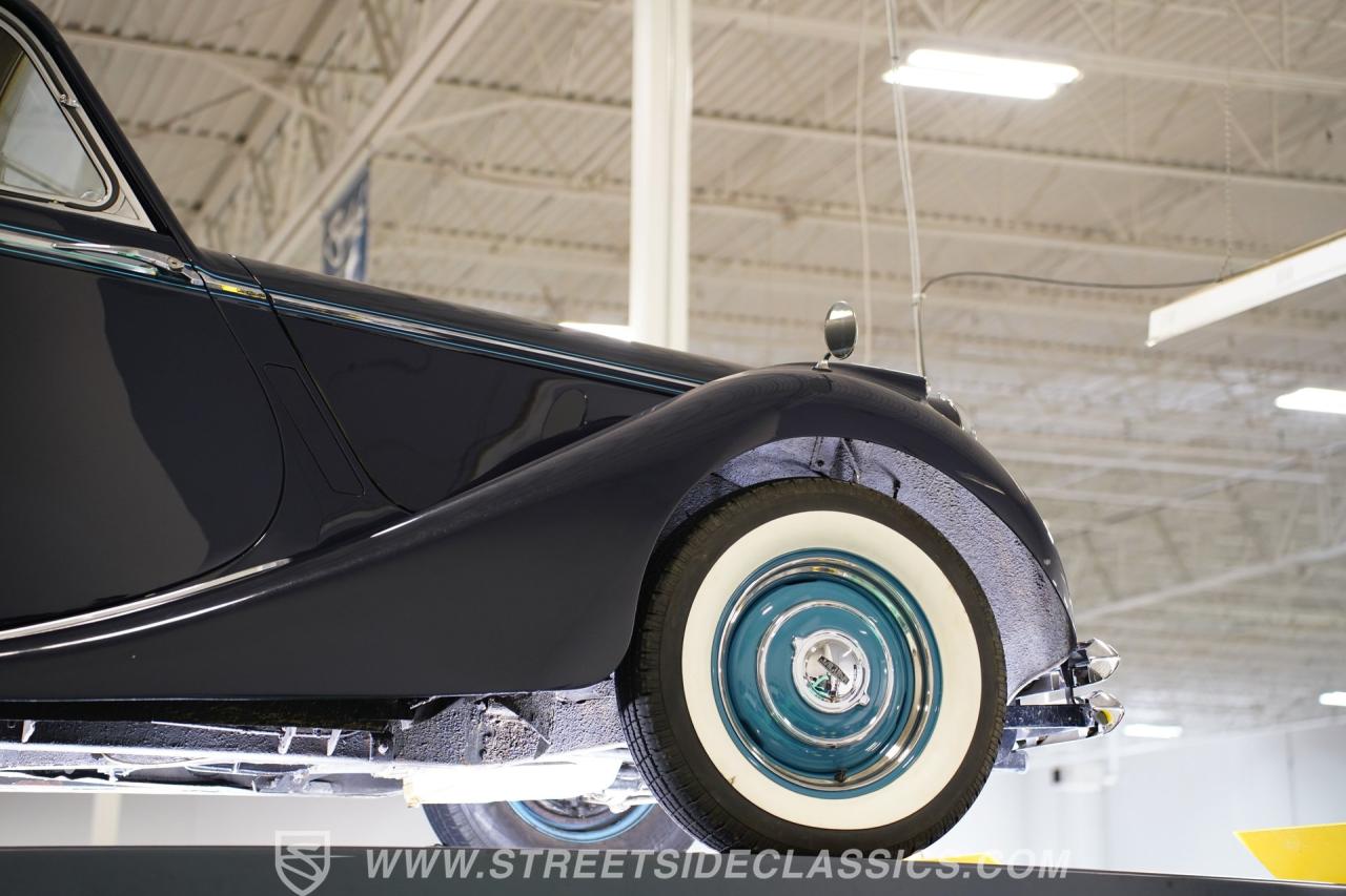 1950 Jaguar Mark V Sedan