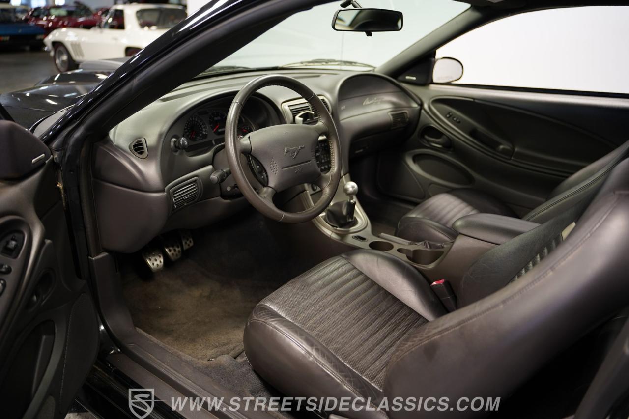 2003 Ford Mustang Mach 1