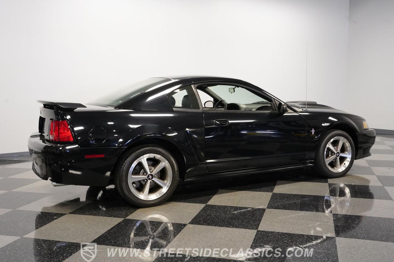 2003 Ford Mustang Mach 1