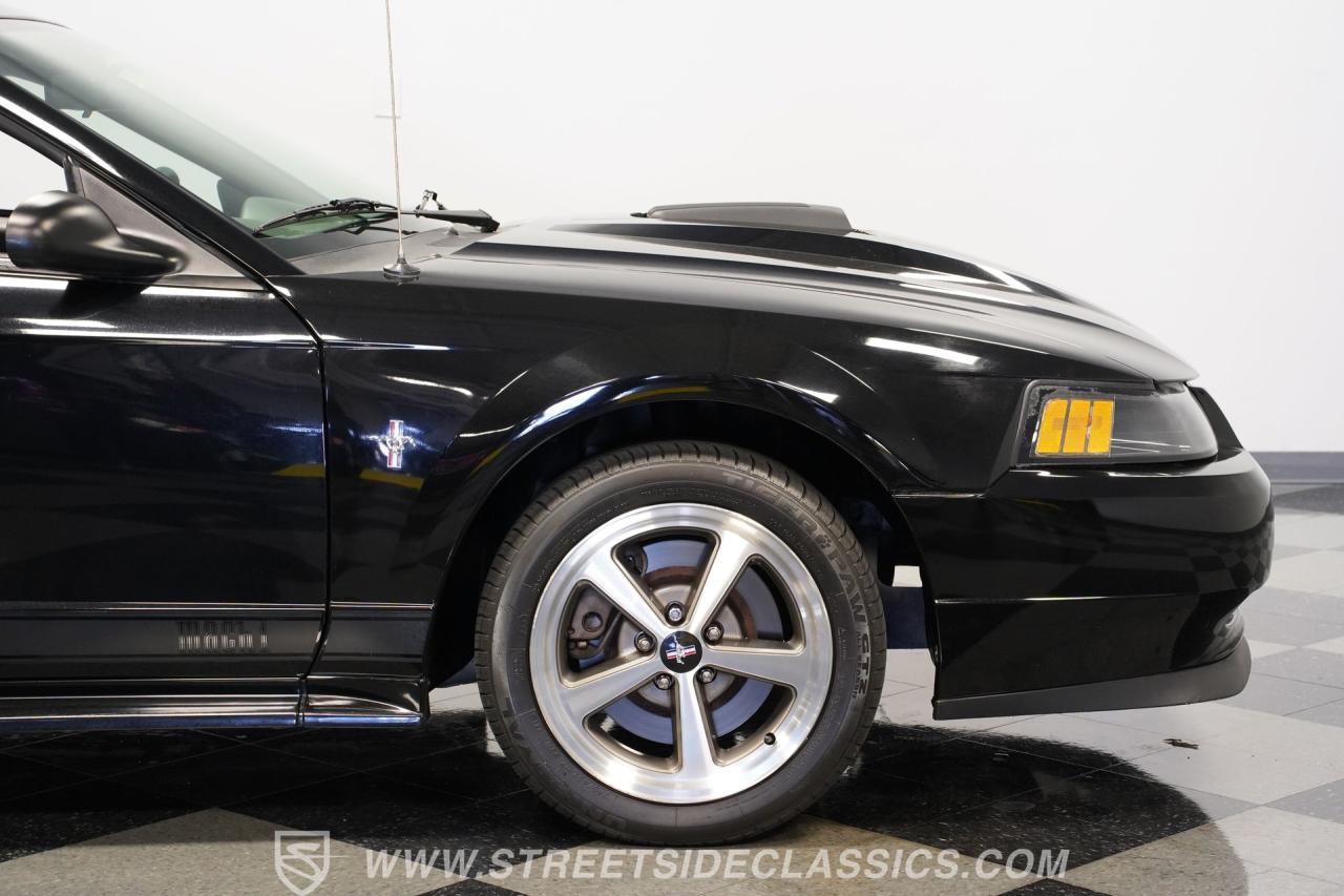 2003 Ford Mustang Mach 1