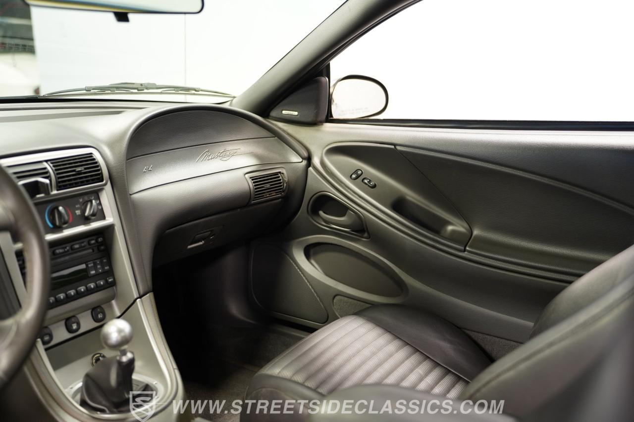 2003 Ford Mustang Mach 1