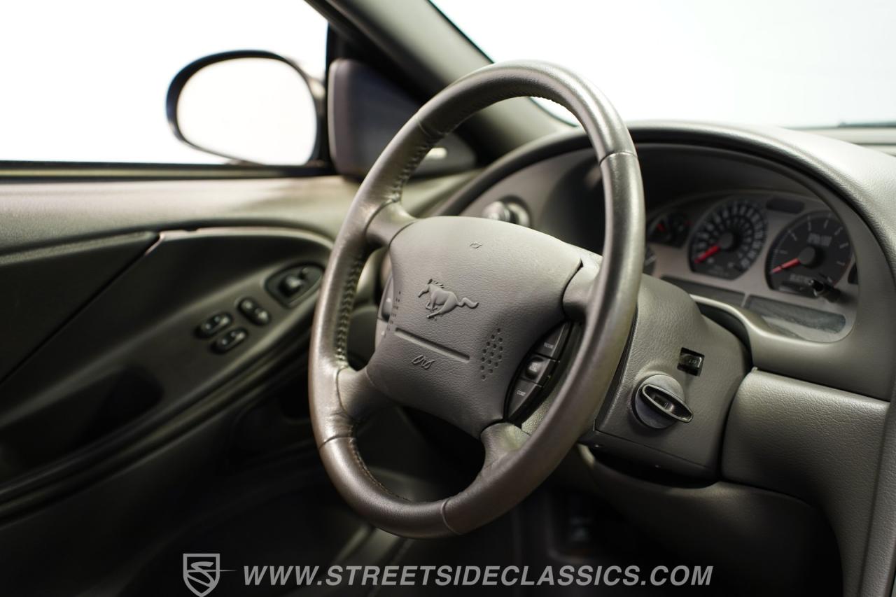 2003 Ford Mustang Mach 1