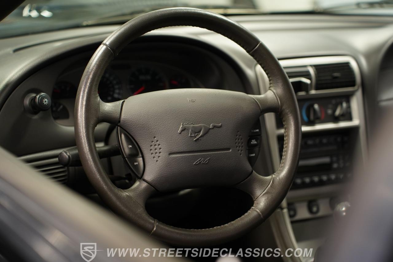 2003 Ford Mustang Mach 1